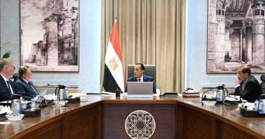 رئيس الوزراء المصري مصطفى مدبولي يترأس ثلاث اجتماعات حول احتياطيات الطاقة ووقود الطيران وتخارج الدولة