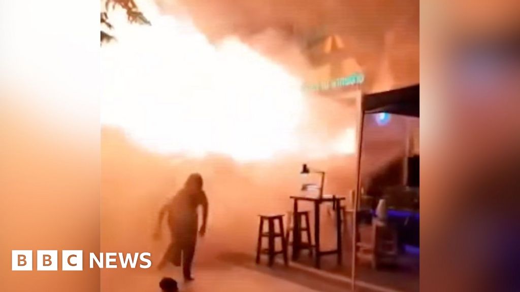 مقتل 28 شخصًا على الأقل في حريق حانة في بانكوك